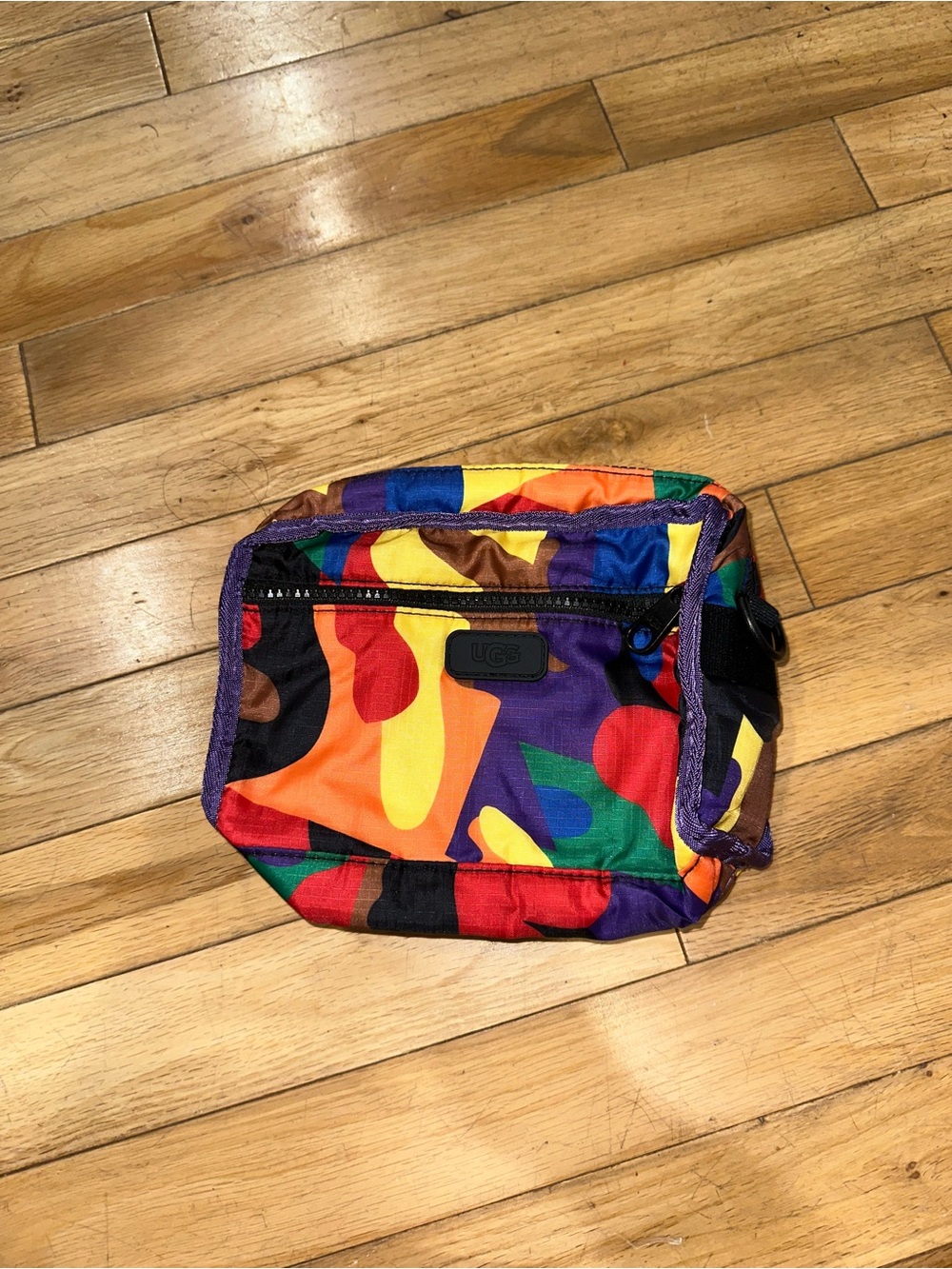 Unisex Ugg camo multicolor pouch zip
